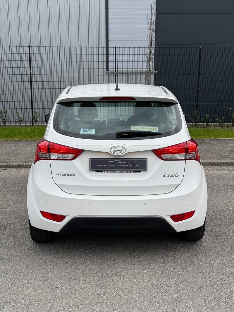 HYUNDAI IX20